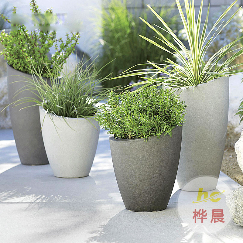 定制玻璃鋼簡(jiǎn)約商業(yè)組合花盆酒店商場(chǎng)民宿美陳區(qū)創(chuàng)意圓形花瓶擺件