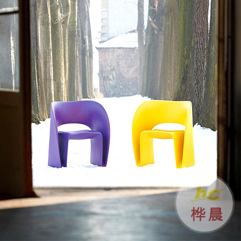 玻璃鋼座椅戶外兔子坐凳創(chuàng)意動物幼兒園兒童休息區(qū)商場休閑椅定制